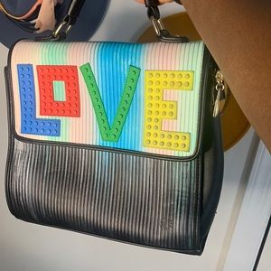 LOVE PURSE
